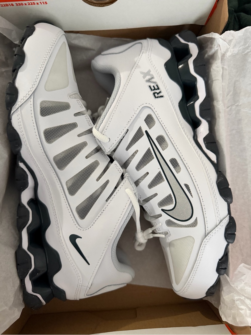 Nike Men's Reax 8 TR Mesh [ White ] Cross Training Shoes - 621716-108 Metallic